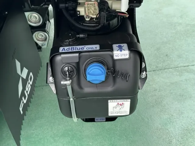 キャンター(三菱)Wキャブ　２ｔ　５ＭＴレンタ登録済未使用車 12