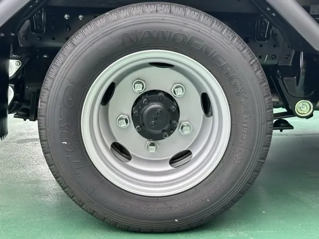 キャンター(三菱)Wキャブ　２ｔ　５ＭＴレンタ登録済未使用車 14