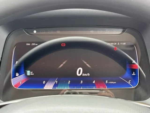 キャンター(三菱)Wキャブ　２ｔ　５ＭＴレンタ登録済未使用車 25