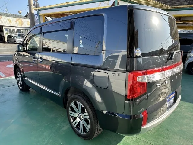 デリカD:5(三菱)Ｐ 8人 ナビ取付PKGⅡレンタ登録済未使用車 2