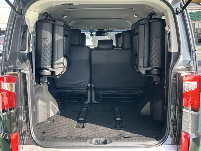 デリカD:5(三菱)Ｐ 8人 ナビ取付PKGⅡレンタ登録済未使用車 8