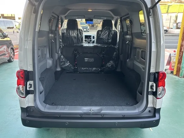 バネット(ニッサン)16X-2R アウトドアブラックED 5人乗り登録済未使用車 9