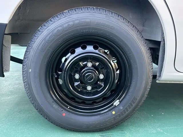 バネット(ニッサン)16X-2R アウトドアブラックED 5人乗り登録済未使用車 11