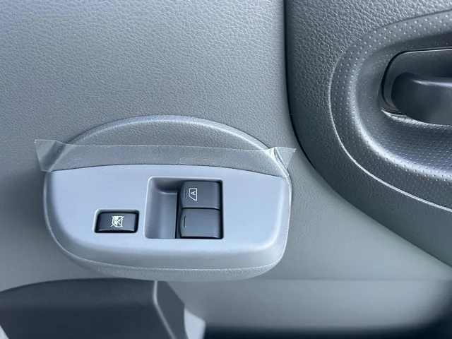 バネット(ニッサン)16X-2R アウトドアブラックED 5人乗り登録済未使用車 12