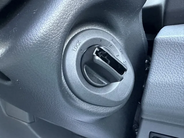 バネット(ニッサン)16X-2R アウトドアブラックED 5人乗り登録済未使用車 14