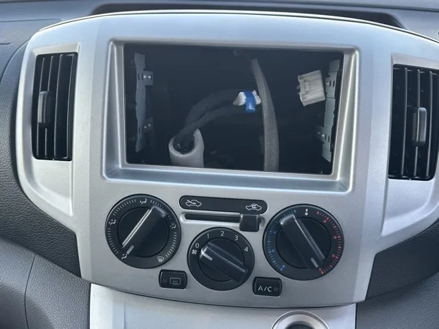 バネット(ニッサン)16X-2R アウトドアブラックED 5人乗り登録済未使用車 17