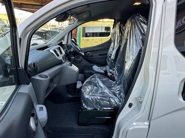 バネット(ニッサン)16X-2R アウトドアブラックED 5人乗り登録済未使用車 2