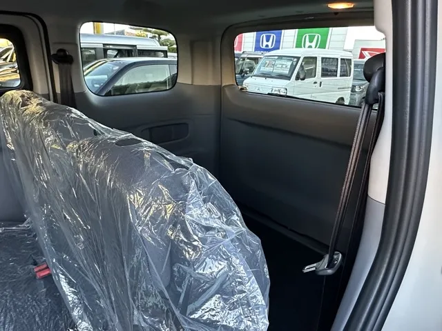 バネット(ニッサン)16X-2R アウトドアブラックED 5人乗り登録済未使用車 4