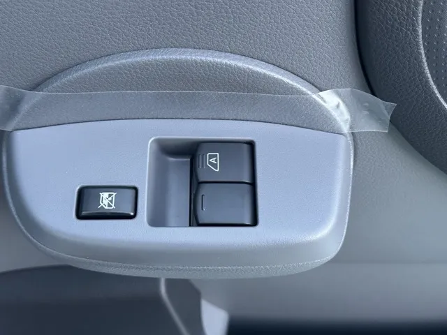 バネット(ニッサン)GX アウトドアブラックED 寒冷地 4WD登録済未使用車 14