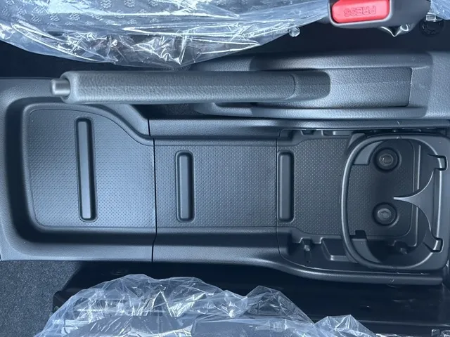 バネット(ニッサン)GX アウトドアブラックED 寒冷地 4WD登録済未使用車 17