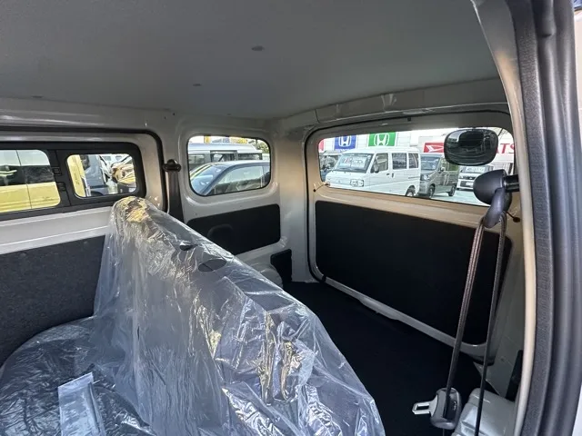 バネット(ニッサン)GX アウトドアブラックED 寒冷地 4WD登録済未使用車 5