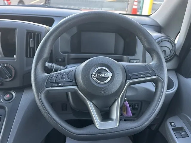 バネット(ニッサン)GX アウトドアブラックED 寒冷地 4WD登録済未使用車 8