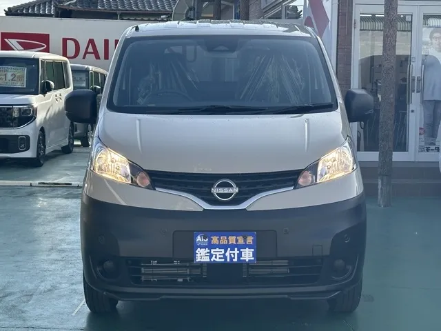 バネット(ニッサン)GX アウトドアブラックED 4WD登録済未使用車 25