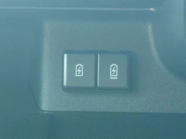 スペーシア(スズキ)ハイブリッドXS 全方位ナビ届出済未使用車 26