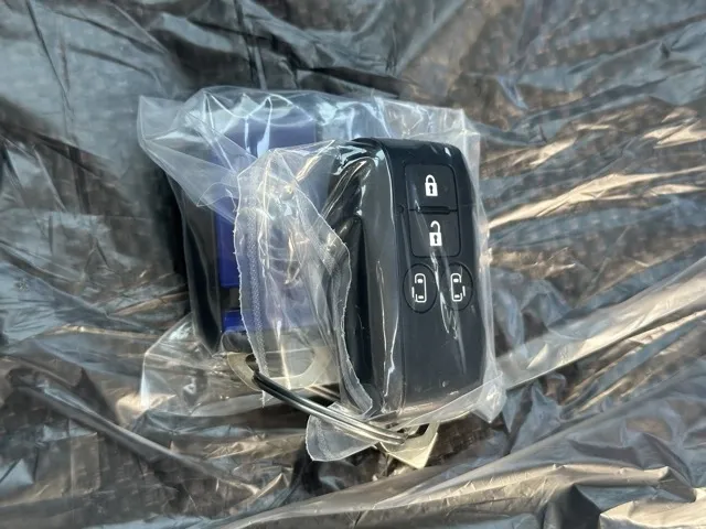 スペーシア(スズキ)ハイブリッドXS 全方位ナビ届出済未使用車 28