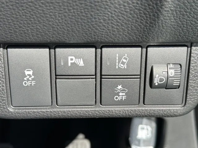 N-ONE(ホンダ)ＲＳ ６ＭＴ届出済未使用車 14