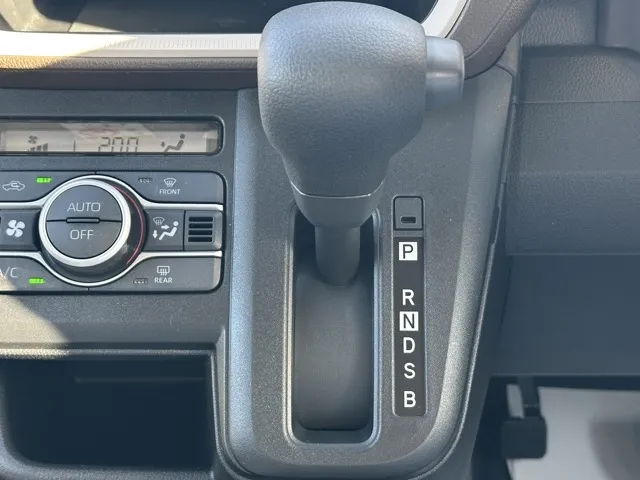 ムーヴ(ダイハツ)X届出済未使用車 24