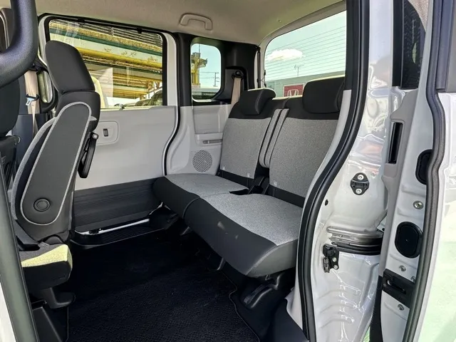 N-BOX(ホンダ)N-BOX コンフォートＰ中古車 4