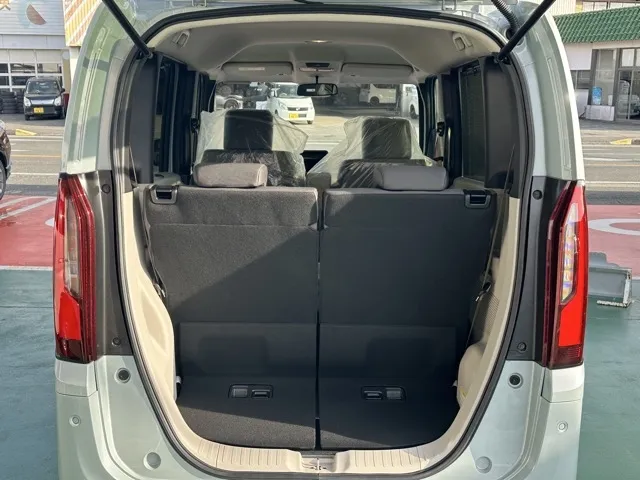N-BOX(ホンダ)N-BOX ファッションスタイル コンフォートＰ届出済未使用車 10
