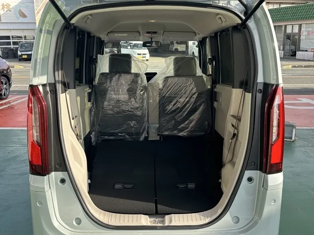 N-BOX(ホンダ)N-BOX ファッションスタイル コンフォートＰ届出済未使用車 11