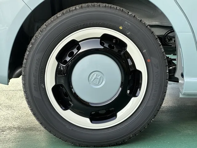 N-BOX(ホンダ)N-BOX ファッションスタイル コンフォートＰ届出済未使用車 13