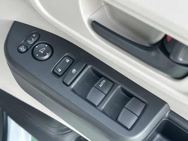 N-BOX(ホンダ)N-BOX ファッションスタイル コンフォートＰ届出済未使用車 14