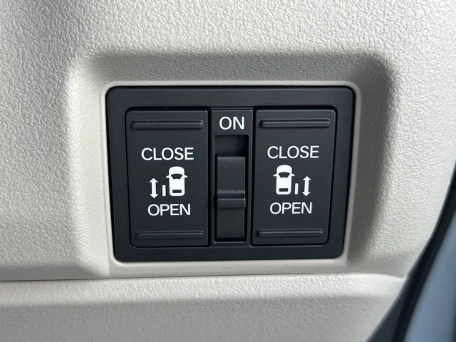 N-BOX(ホンダ)N-BOX ファッションスタイル コンフォートＰ届出済未使用車 16