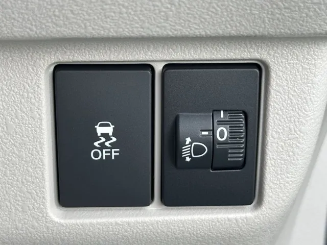 N-BOX(ホンダ)N-BOX ファッションスタイル コンフォートＰ届出済未使用車 17