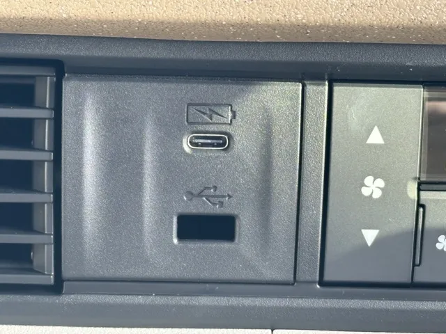 N-BOX(ホンダ)N-BOX ファッションスタイル コンフォートＰ届出済未使用車 23