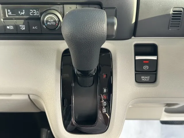 N-BOX(ホンダ)N-BOX ファッションスタイル コンフォートＰ届出済未使用車 25