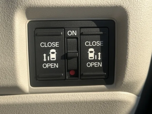 N-BOX(ホンダ)N-BOX ファッションスタイル コンフォートＰ届出済未使用車 15