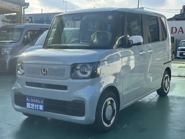 N-BOX(ホンダ)N-BOX ファッションスタイル コンフォートＰ届出済未使用車 1