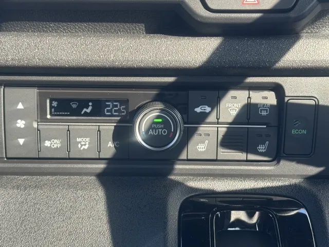 N-BOX(ホンダ)N-BOXカスタム届出済未使用車 23