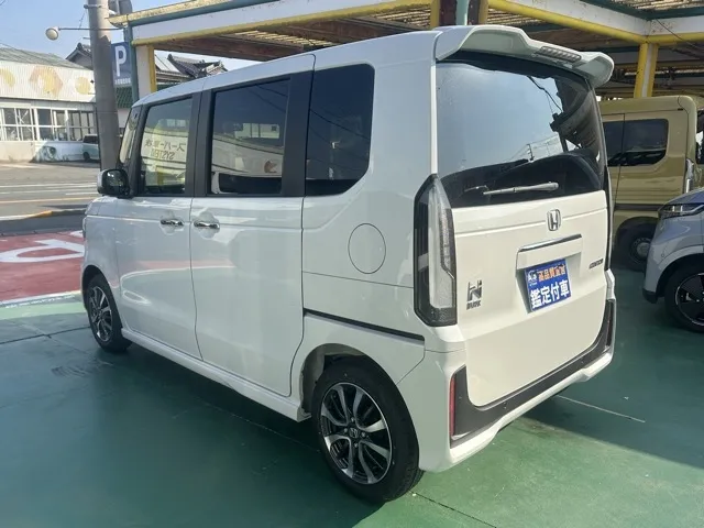 N-BOX(ホンダ)N-BOXカスタム届出済未使用車 2