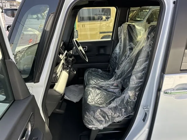 N-BOX(ホンダ)N-BOXカスタム 両側PSD届出済未使用車 3