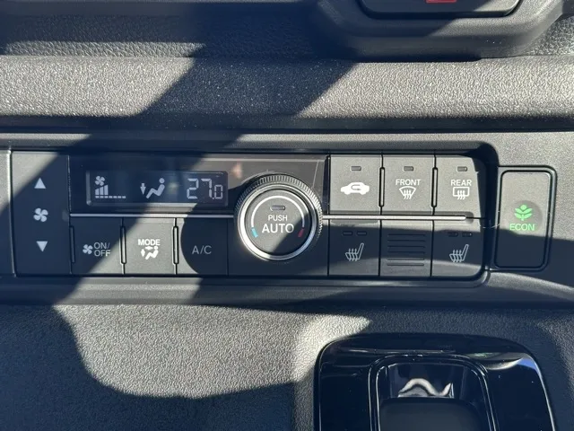 N-BOX(ホンダ)N-BOXカスタム コーディネートスタイル届出済未使用車 23