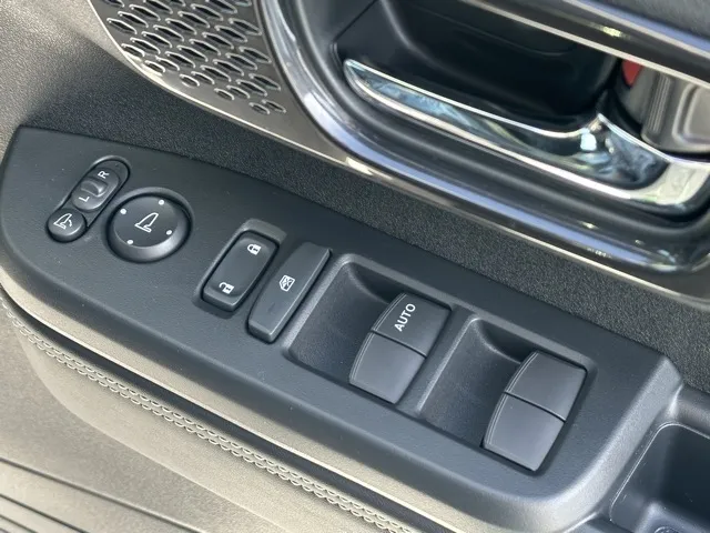 N-BOX(ホンダ)N-BOXカスタム コーディネートスタイル届出済未使用車 14