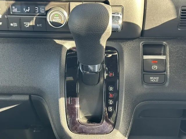 N-BOX(ホンダ)N-BOXカスタム コーディネートスタイル届出済未使用車 25