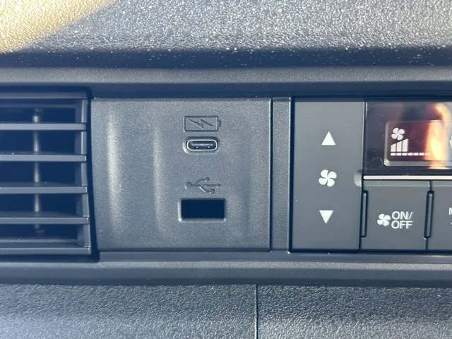 N-BOX(ホンダ)N-BOXカスタムターボ コーディネートスタイル届出済未使用車 24