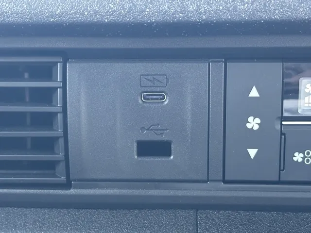 N-BOX(ホンダ)N-BOXカスタムターボ コーディネートスタイル中古車 24