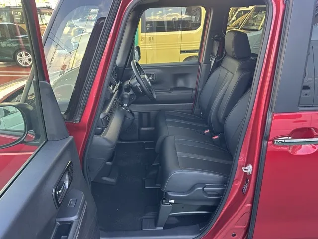 N-BOX(ホンダ)N-BOXカスタムターボ コーディネートスタイル中古車 3