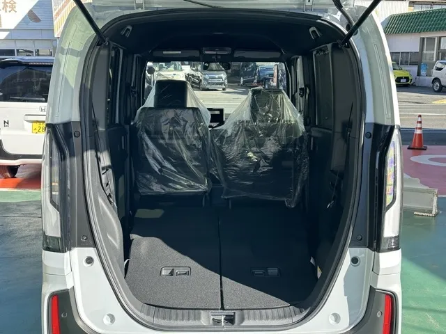 N-BOX(ホンダ)N-BOXカスタムターボ コーディネートスタイル届出済未使用車 11