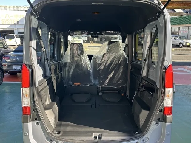 N-VAN(ホンダ)FUNターボ届出済未使用車 9