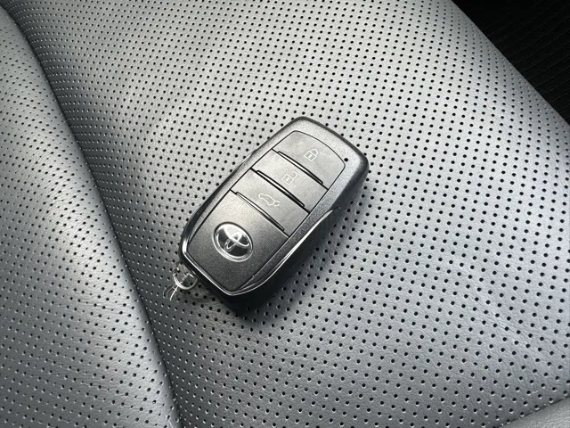 ハリアー(トヨタ)Z レザーパッケージ中古車 26