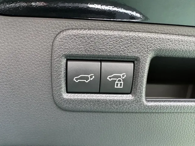 ハリアー(トヨタ)Z レザーパッケージ中古車 8