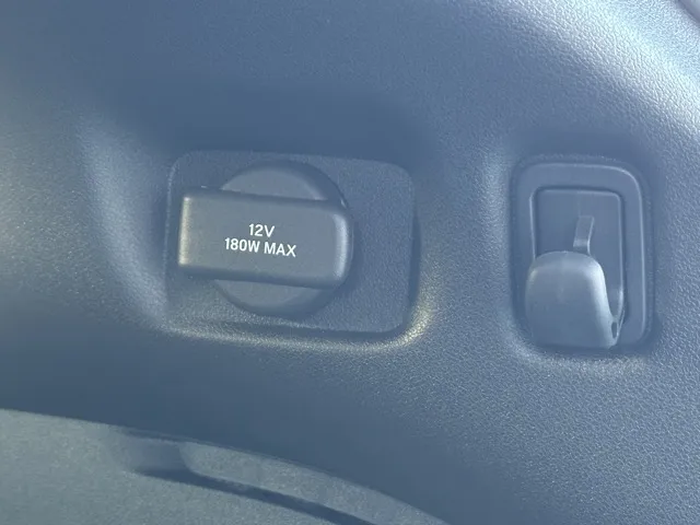 ZR-V(ホンダ)e：HEV Z登録済未使用車 9