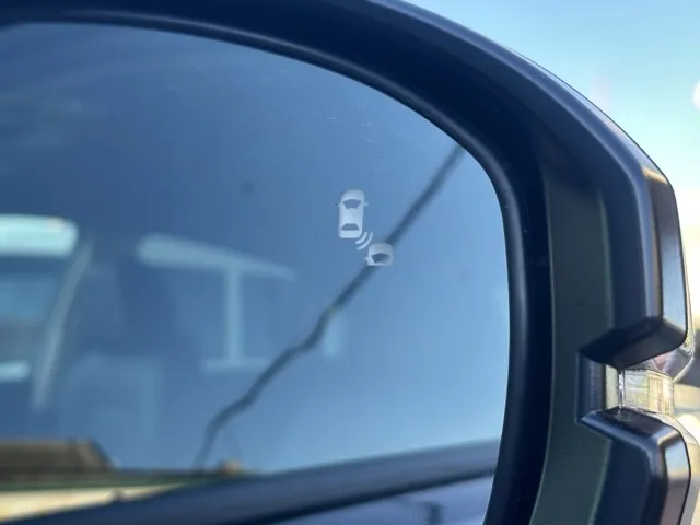 ZR-V(ホンダ)e：HEV Z登録済未使用車 13