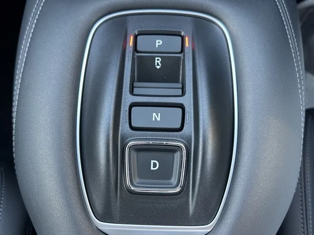 ZR-V(ホンダ)e：HEV Z登録済未使用車 26