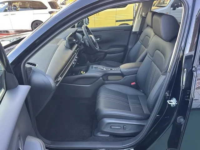 ZR-V(ホンダ)e：HEV Z登録済未使用車 3