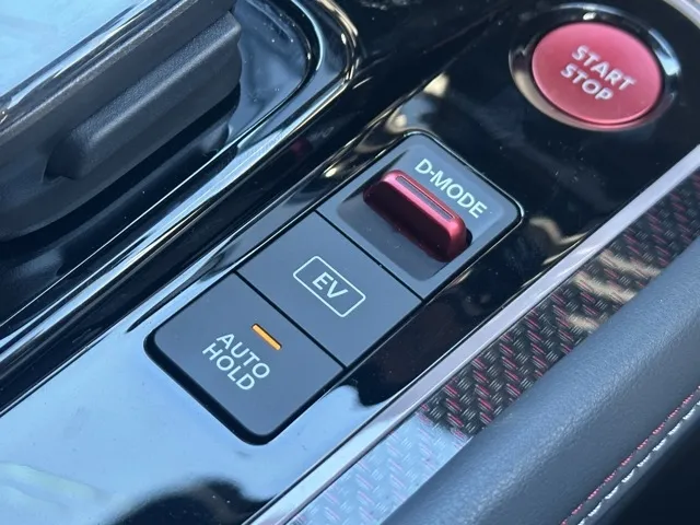 オーラ(ニッサン)ニスモ チューンドeパワー 4WD中古車 16